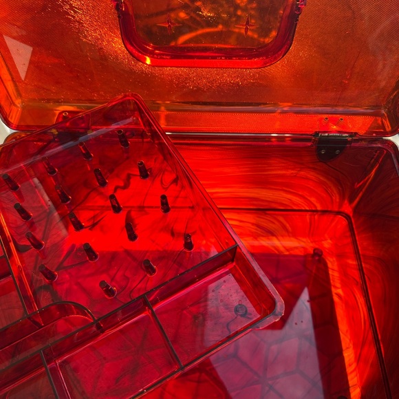 Vintage Lucite Makeup Case - Picture 3 of 6
